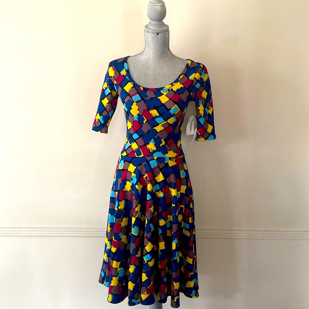 LuLaRoe 💛“NICOLE”💙 FIT-AND-FLIRT MIDI DRESS SIZE EXTRA SMALL 🌟NWT🌟